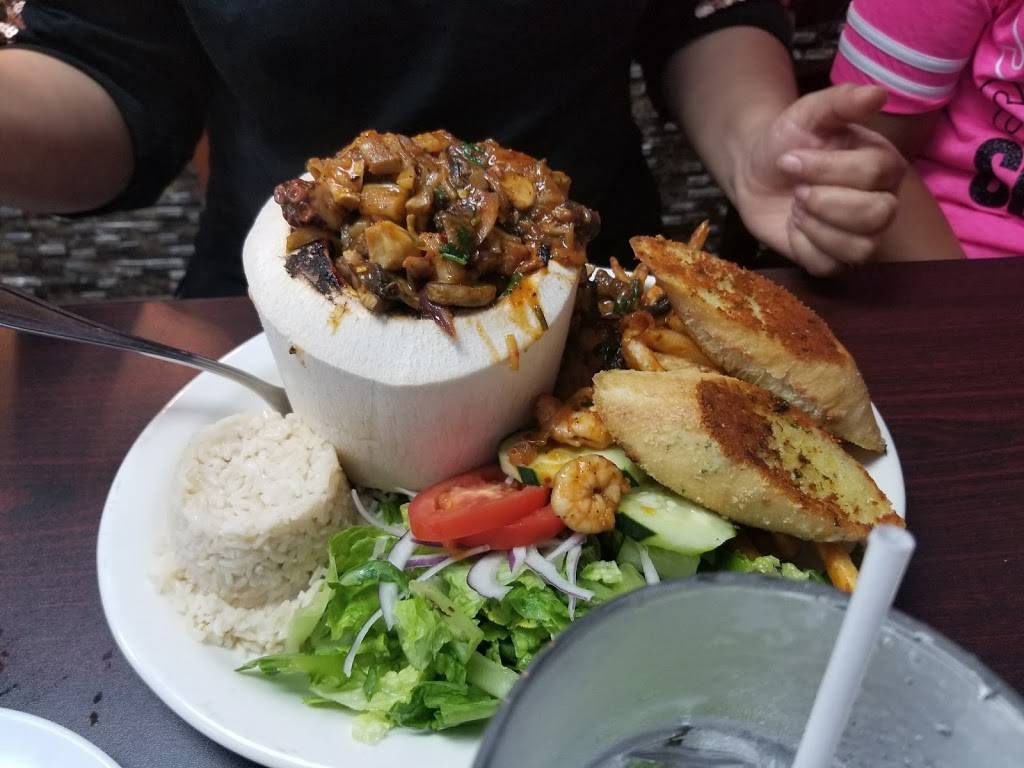 El Puerto Restaurant | restaurant | 3018 W 47th St, Chicago, IL 60632, USA | 7739400293 OR +1 773-940-0293