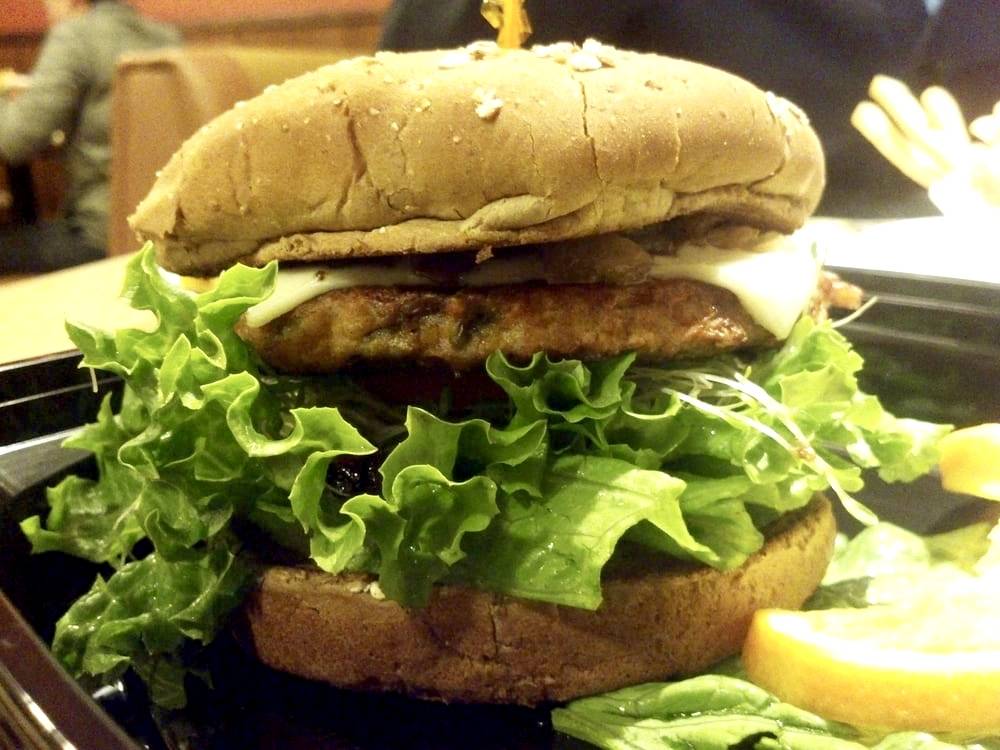 The Habit Burger Grill | meal takeaway | 909 Lomas Santa Fe Dr, Solana Beach, CA 92075, USA | 8585239697 OR +1 858-523-9697