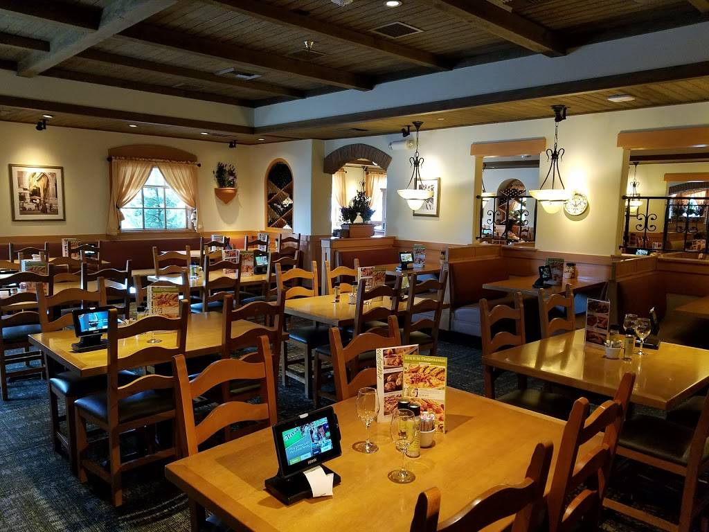 Olive Garden Italian Restaurant | meal takeaway | 7061 Arundel Mills Cir, Hanover, MD 21076, USA | 4107962750 OR +1 410-796-2750