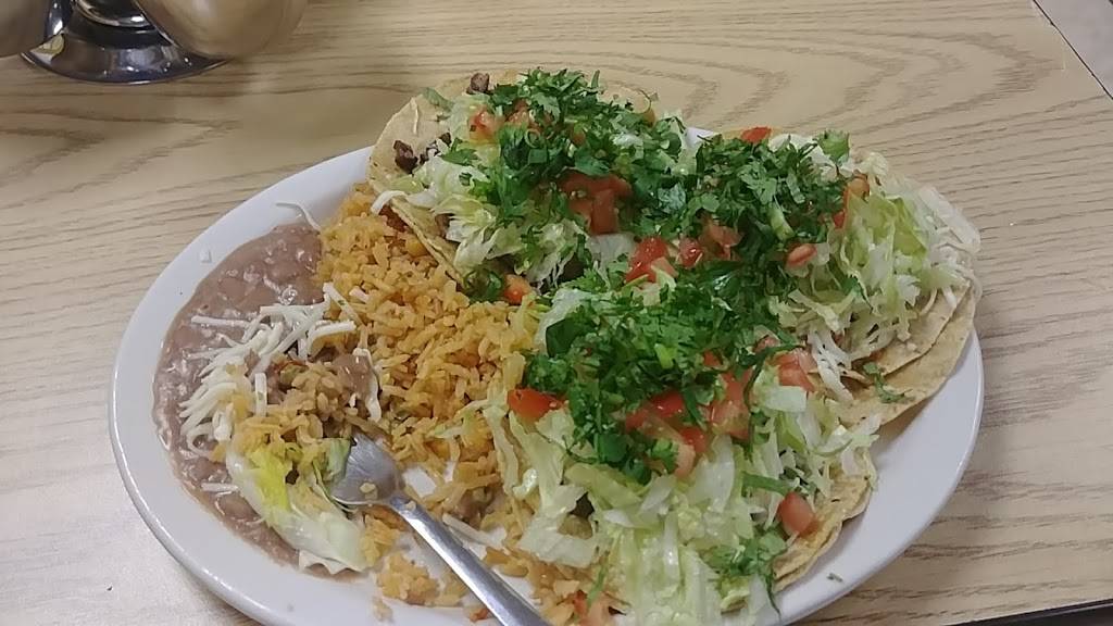 El Taconazo La Fiesta | restaurant | 2700 N Central Ave, Chicago, IL 60639, USA | 7738041616 OR +1 773-804-1616