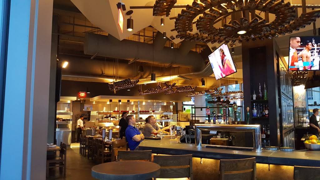 Mussel Bar & Grille | restaurant | 800 N Glebe Rd, Arlington, VA 22203, USA | 7038412337 OR +1 703-841-2337