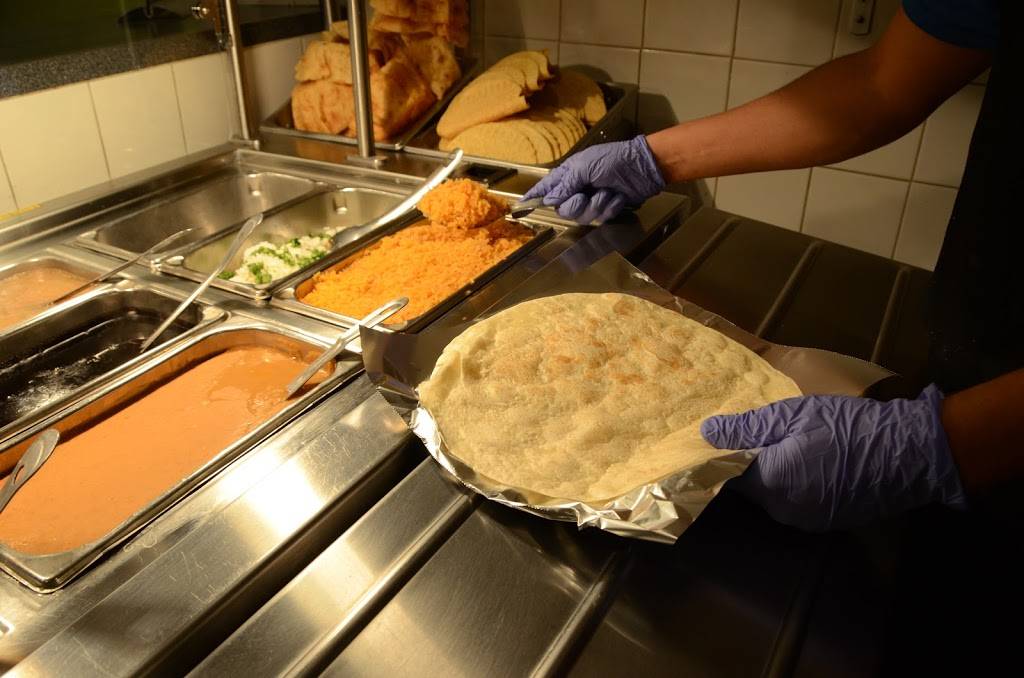 Chava’s Mexican Grill | restaurant | 669 Wabash Ave, Terre Haute, IN 47807, USA | 8122321625 OR +1 812-232-1625