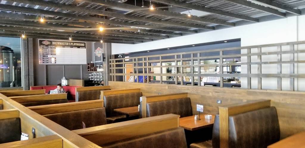 Big Rig Kitchen & Brewery | restaurant | 2750 Iris St, Ottawa, ON K2C 3C9, Canada | 6136883336 OR +1 613-688-3336