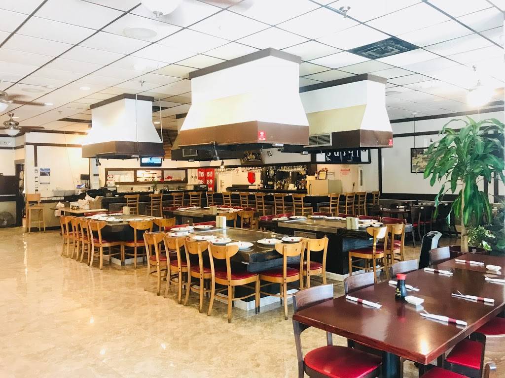 Saito Japanese Hibachi & Sushi | restaurant | 6600 Stage Rd # 101, Memphis, TN 38134, USA | 9013731957 OR +1 901-373-1957