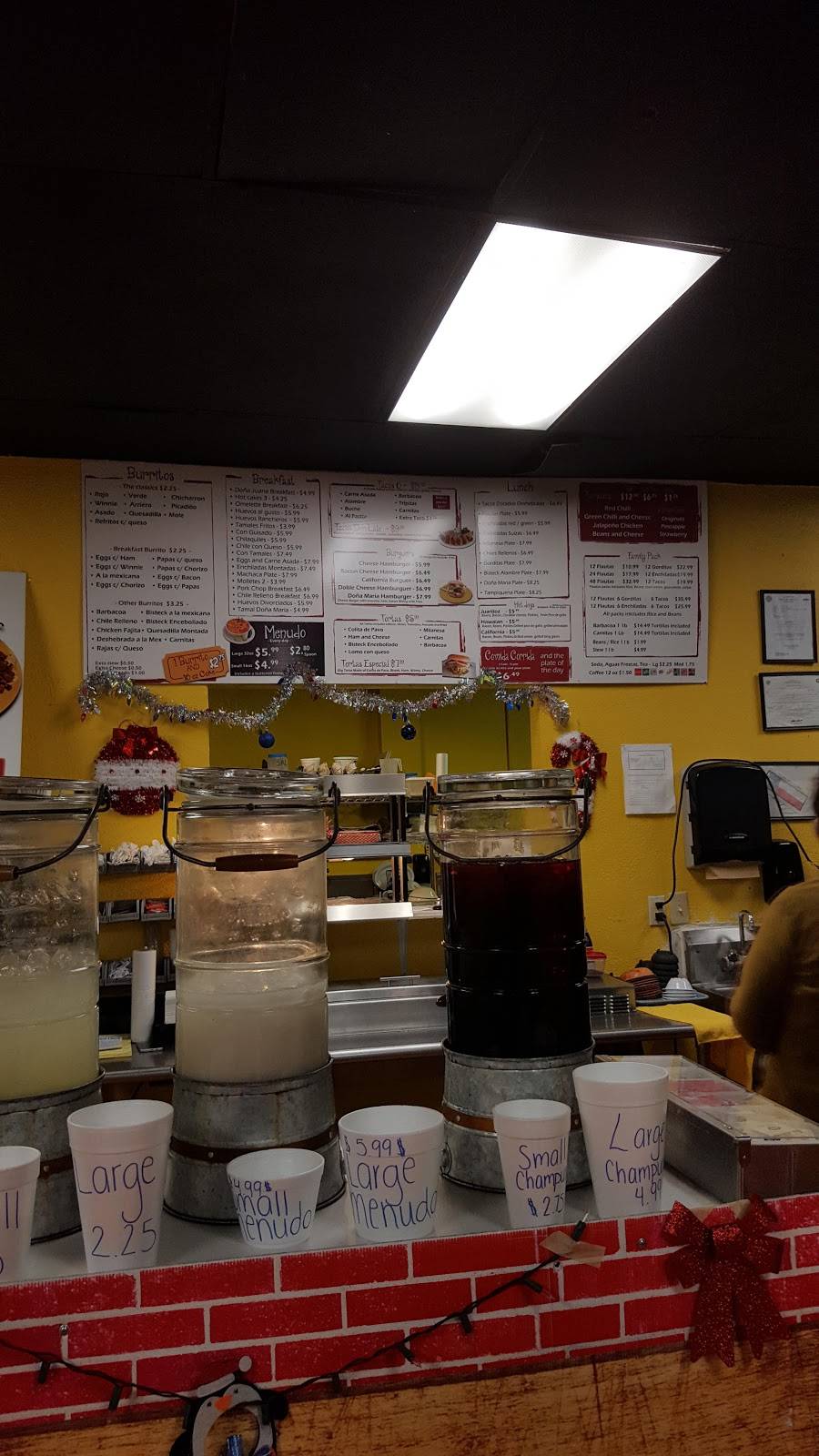 Tamales Doña Maria | restaurant | 3012 Lee Trevino Dr #3000, El Paso, TX 79936, USA | 9152511327 OR +1 915-251-1327