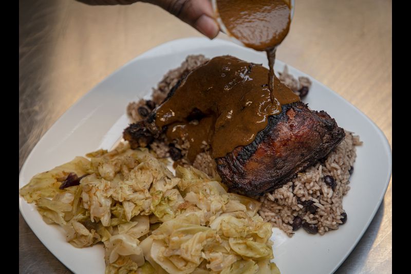 Cocoa Chili Restaurant & Catering | meal delivery | 135 N Kedzie Ave, Chicago, IL 60612, United States | 3127253170 OR +1 312-725-3170