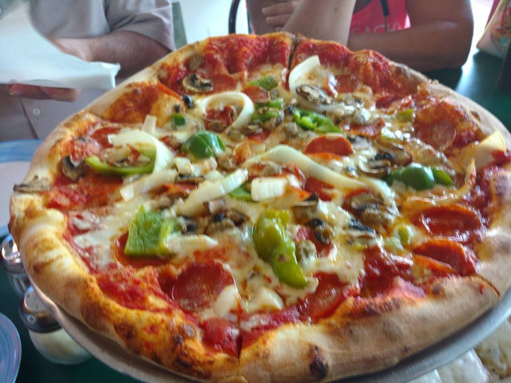 Great White Grill | restaurant | 2440 Palm Ridge Rd, Sanibel, FL 33957, USA | 2394720212 OR +1 239-472-0212