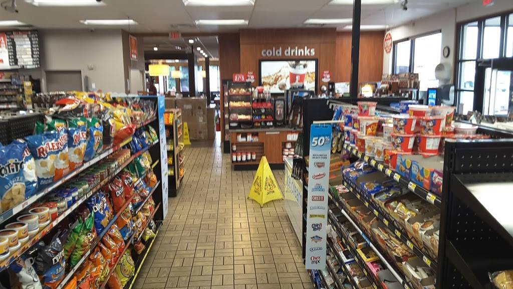Pilot Travel Center | restaurant | 2500 N 3rd St, Effingham, IL 62401, USA | 2173423787 OR +1 217-342-3787