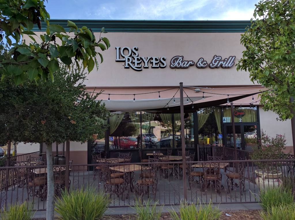 Los Reyes Bar & Grill | restaurant | 23865 Clinton Keith Rd #2, Wildomar, CA 92595, USA | 9516777177 OR +1 951-677-7177