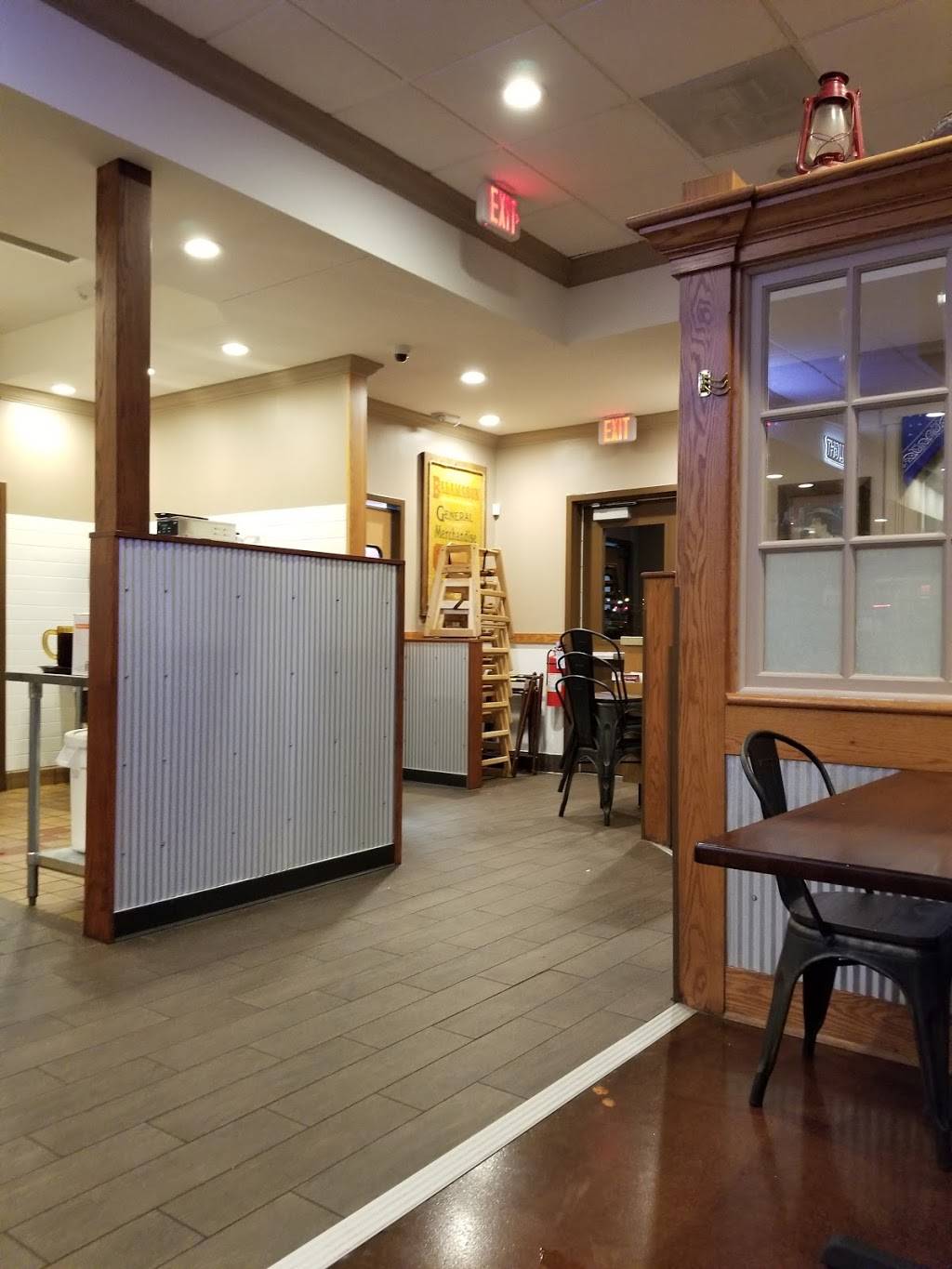 Bandanas Bar-B-Q | restaurant | 156 Vantage Dr, Cape Girardeau, MO 63701, USA | 5735193009 OR +1 573-519-3009