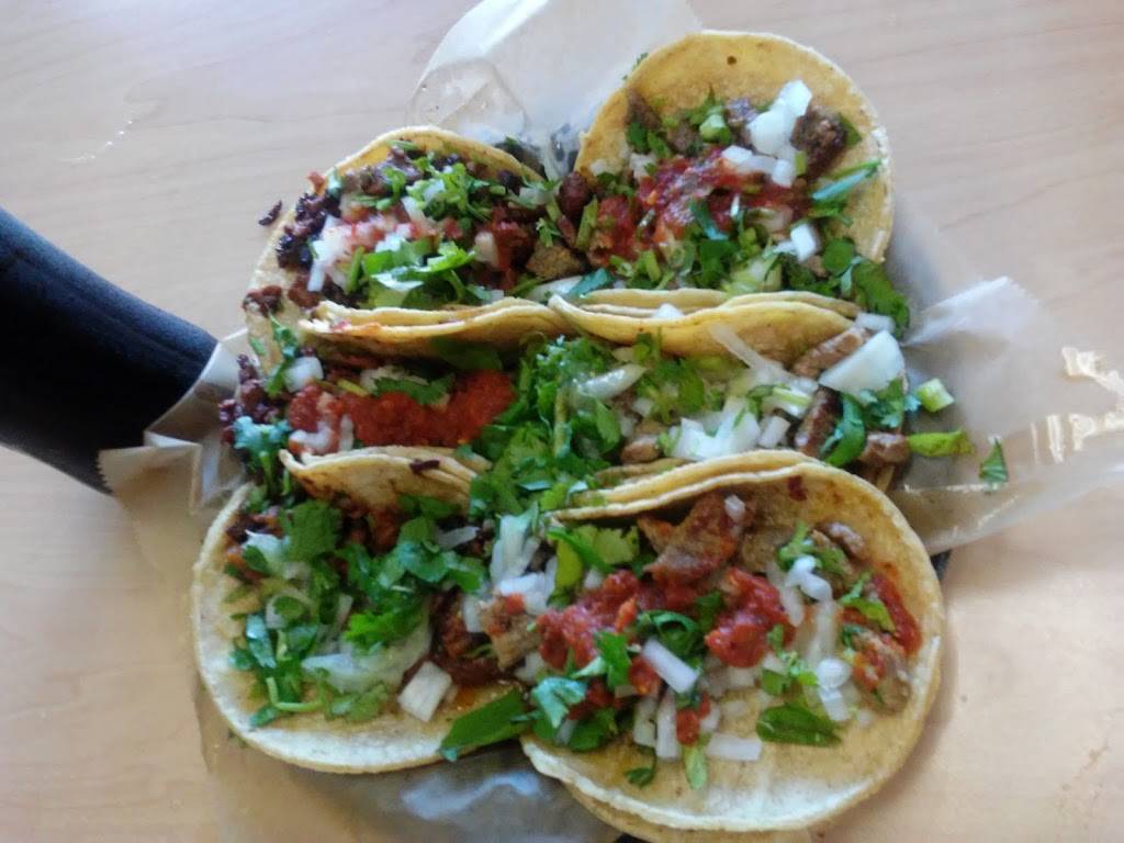 Rancho Viejo Mexican Seafood And Grill | restaurant | 15471 Edwards St, Huntington Beach, CA 92647, USA | 6574009013 OR +1 657-400-9013