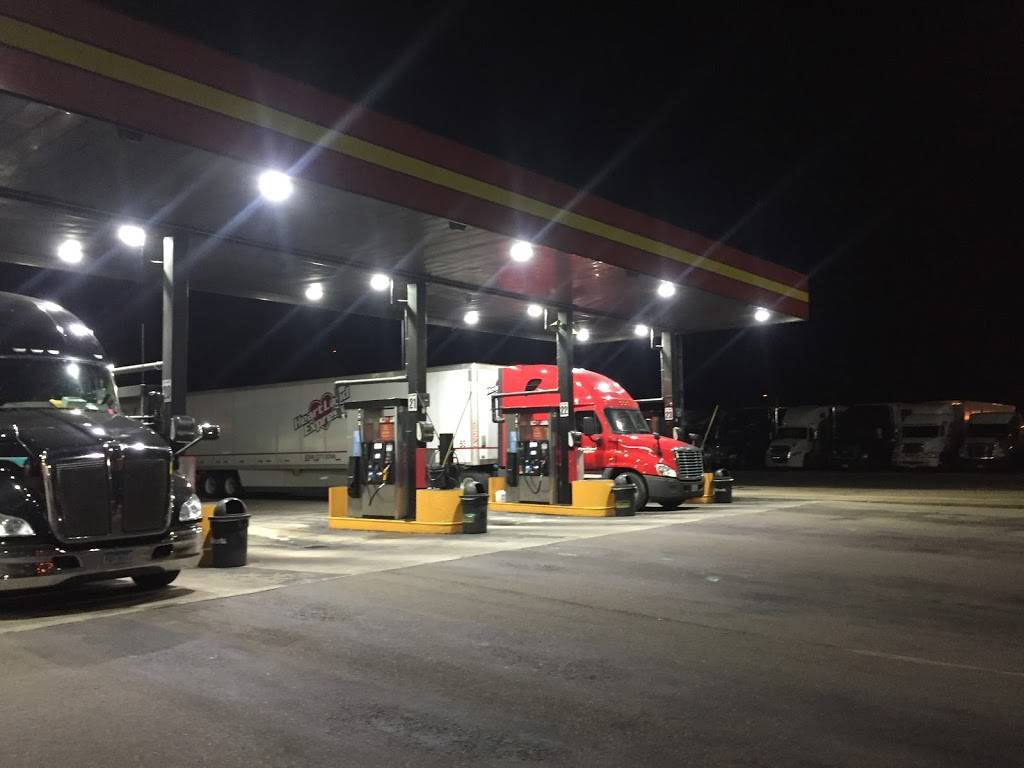 Pilot Travel Center | restaurant | 1101 Gateway Ave, Mauston, WI 53948, USA | 6088473321 OR +1 608-847-3321