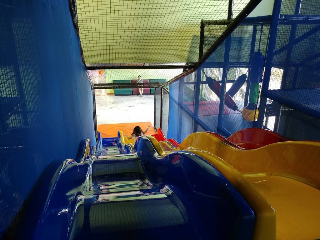 Flippos Hallandale | restaurant | 801 N Federal Hwy Unit 201, Hallandale Beach, FL 33009, USA | 9549477787 OR +1 954-947-7787