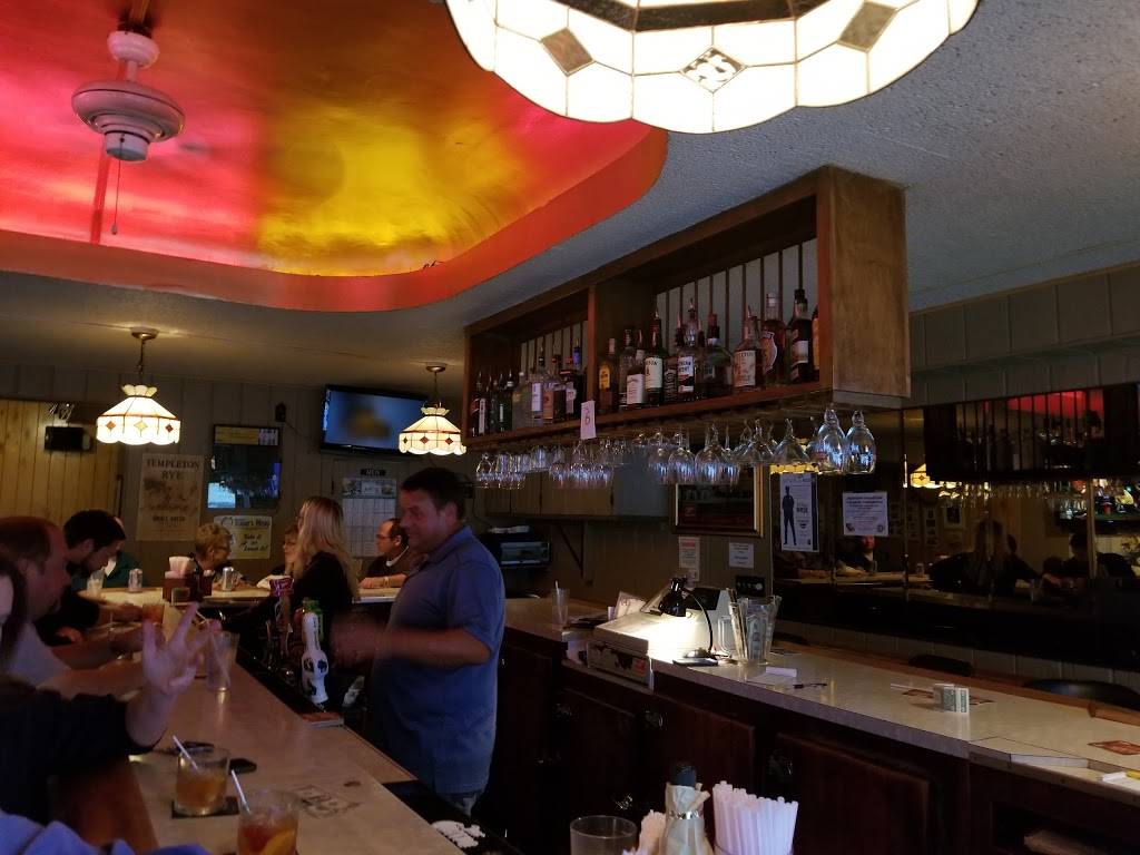 Mibbs & Vivs | restaurant | 7300 N Lannon Rd, Lannon, WI 53046, USA | 2622514122 OR +1 262-251-4122