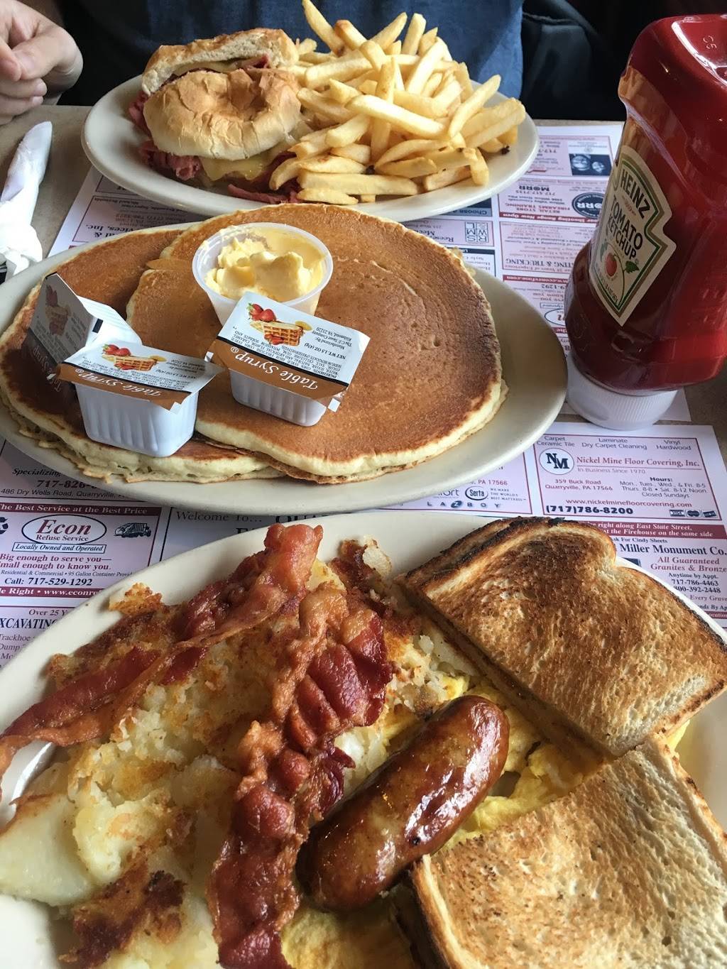 Quarryville Family Restaurant | restaurant | 134 E State St, Quarryville, PA 17566, USA | 7177865073 OR +1 717-786-5073