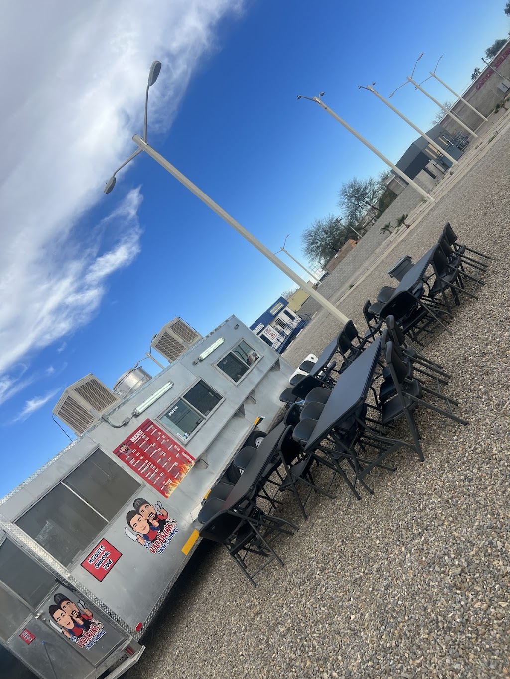 El Vagabundo Tacos y Hotdogs | restaurant | 5401 S Nogales Hwy, Tucson, AZ 85706, USA | 5203320188 OR +1 520-332-0188