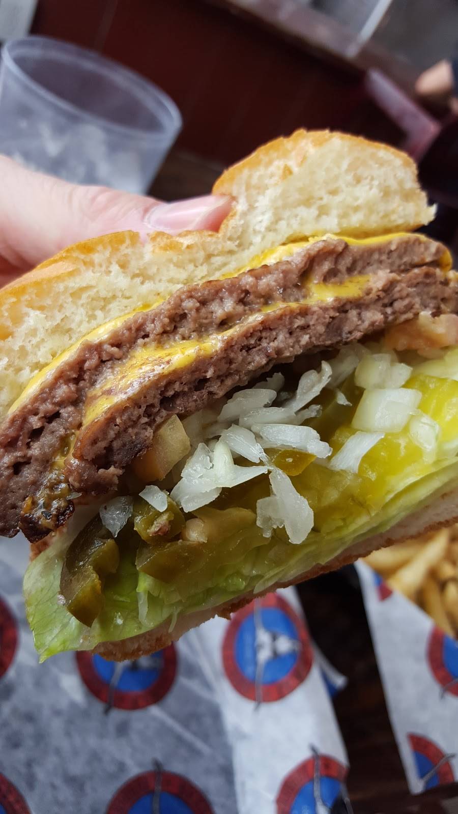 Trailboss Burgers | restaurant | 140 E Exchange Ave, Fort Worth, TX 76164, USA | 8176251070 OR +1 817-625-1070