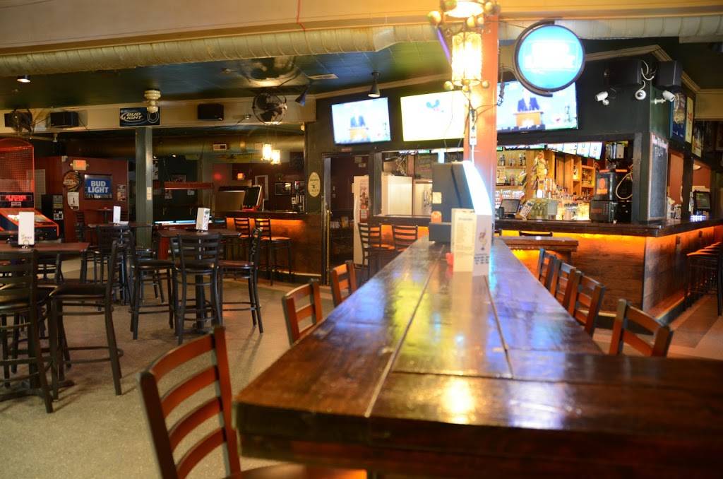 Macs Hideaway | restaurant | 1636 Slate Run Rd AAA, New Albany, IN 47150, USA | 8129454256 OR +1 812-945-4256