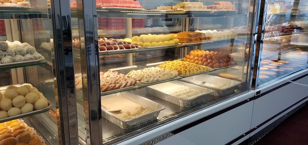 Premium Sweets & Restaurant (প্রিমিয়াম সুইটস এন্ড রেস্টুরেন্ট) | restaurant | 16803 Hillside Avenue, Queens, NY 11432, United States | 7182806605 OR +1 718-280-6605