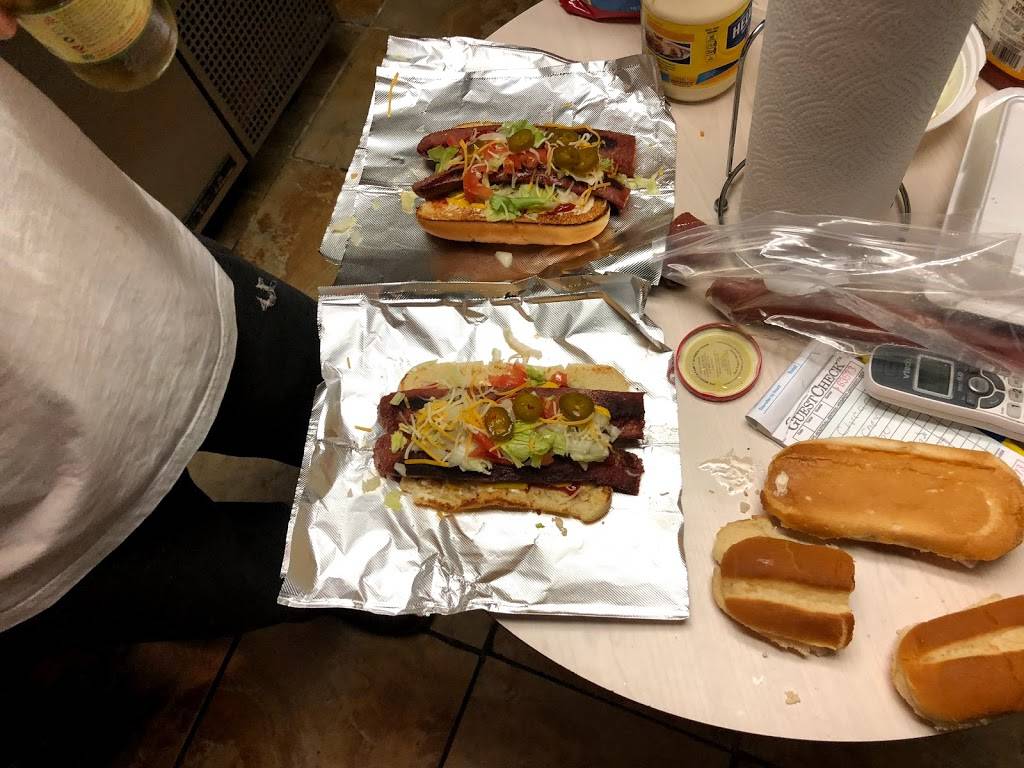 Burger World | restaurant | 105 N 42nd St, East St Louis, IL 62207, USA | 6186469060 OR +1 618-646-9060