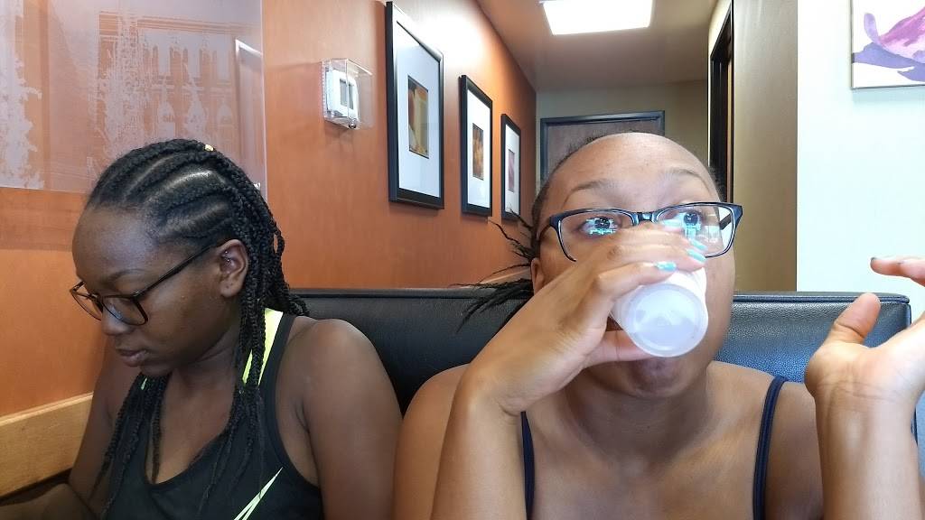 Subway | restaurant | 17080 Bear Valley Rd Suite C, Victorville, CA 92395, USA | 7608433747 OR +1 760-843-3747