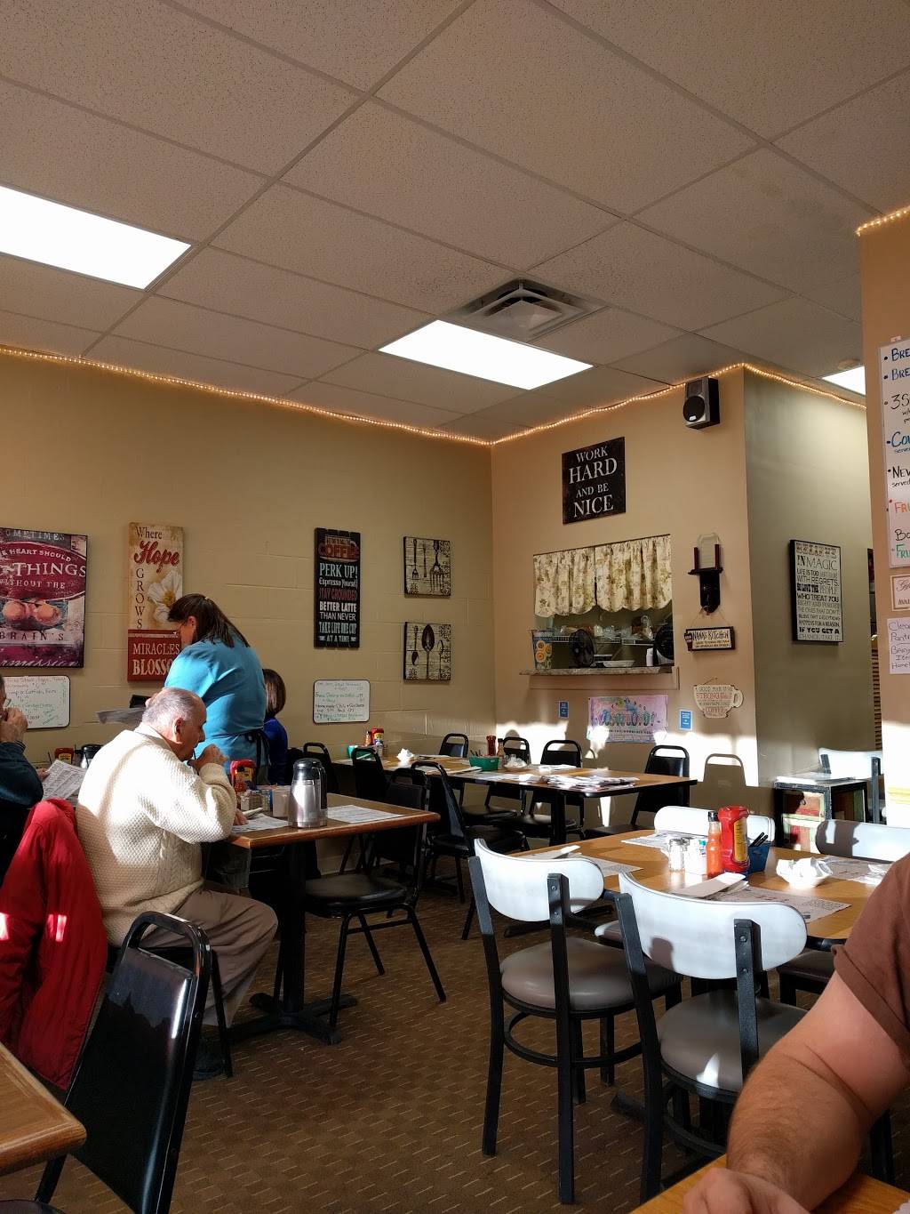 Just Judys Restaurant | restaurant | 5018 E 62nd St, Indianapolis, IN 46220, USA | 3172548796 OR +1 317-254-8796