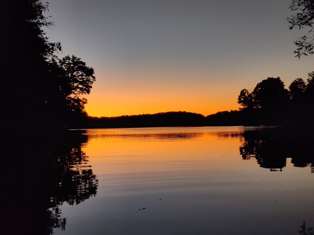 Jays Boat Dock | restaurant | 945 S Pickens Bridge Rd, Gray, TN 37615, USA | 4232823522 OR +1 423-282-3522