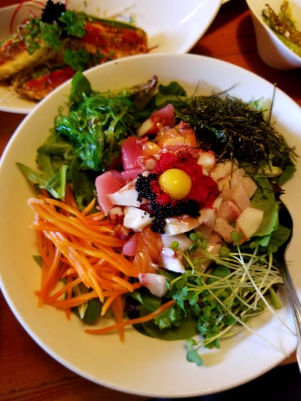 Haku Sushi | restaurant | 518 7th St, Santa Rosa, CA 95401, USA | 7075416359 OR +1 707-541-6359