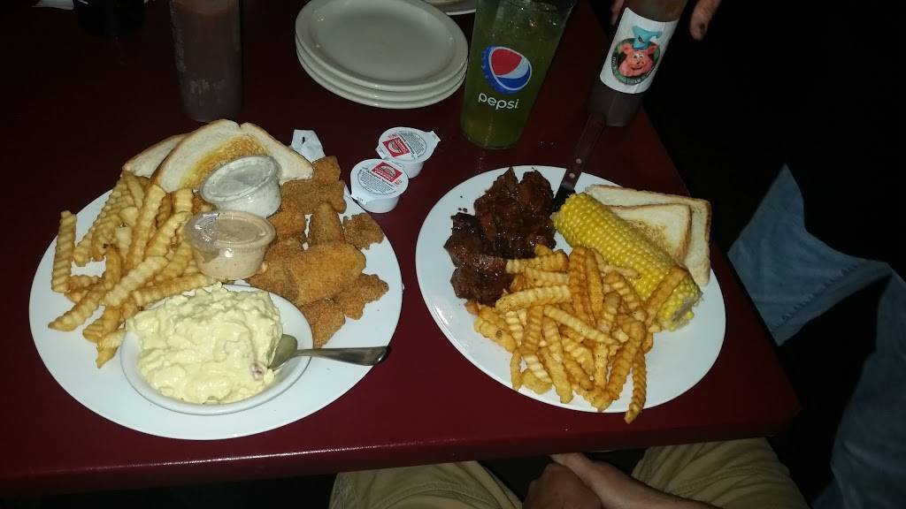 Dickie Doo Bar-B-Que | restaurant | 4860 S Limit Ave, Sedalia, MO 65301, USA | 6608273344 OR +1 660-827-3344