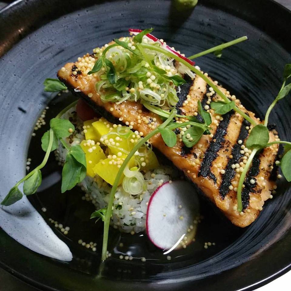 Nami Sushi Bar | restaurant | 1828 W Montrose Ave, Chicago, IL 60613, USA | 8722414407 OR +1 872-241-4407