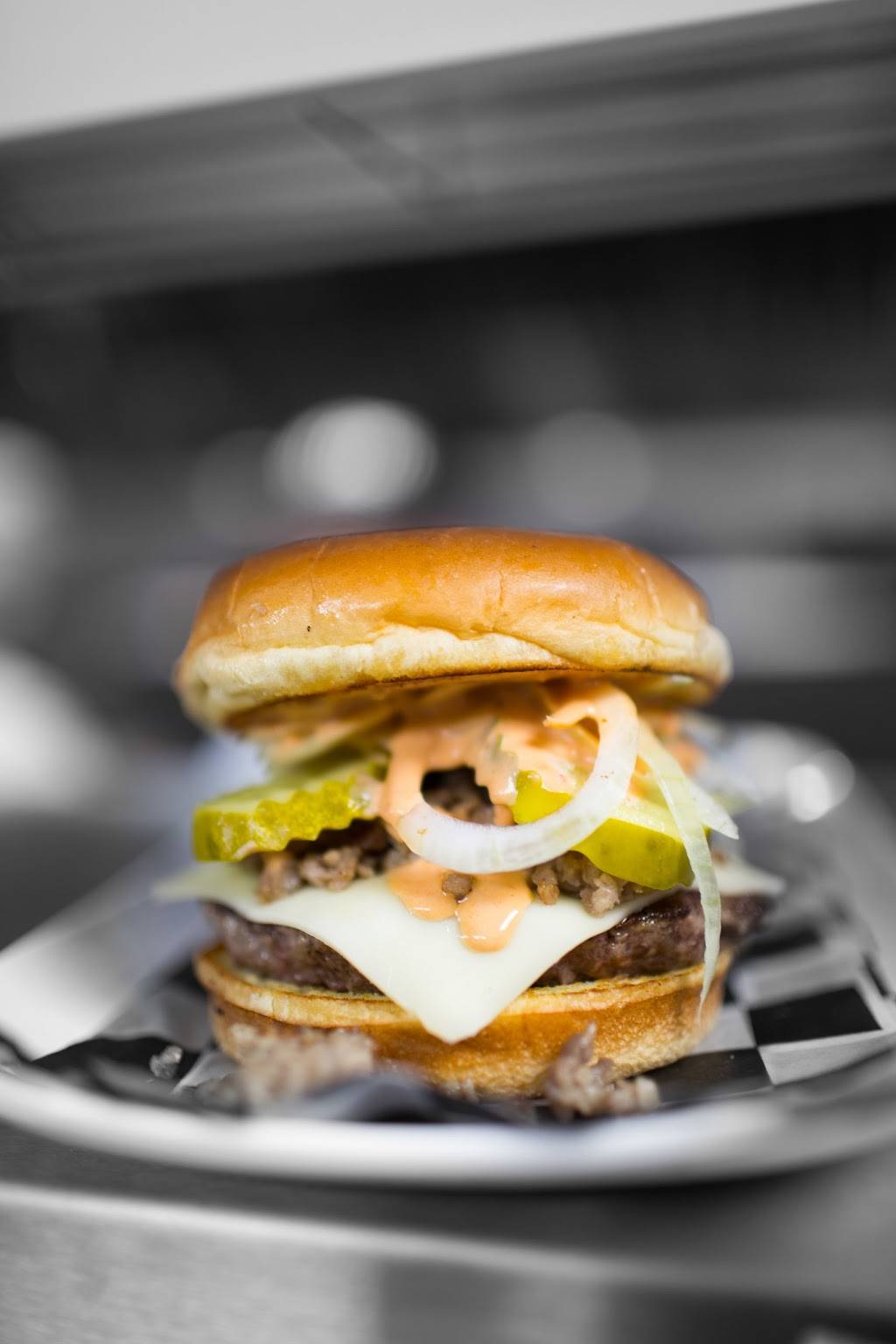 Railers Sports Tavern | restaurant | 90 Commercial St, Worcester, MA 01608, USA | 7744207636 OR +1 774-420-7636