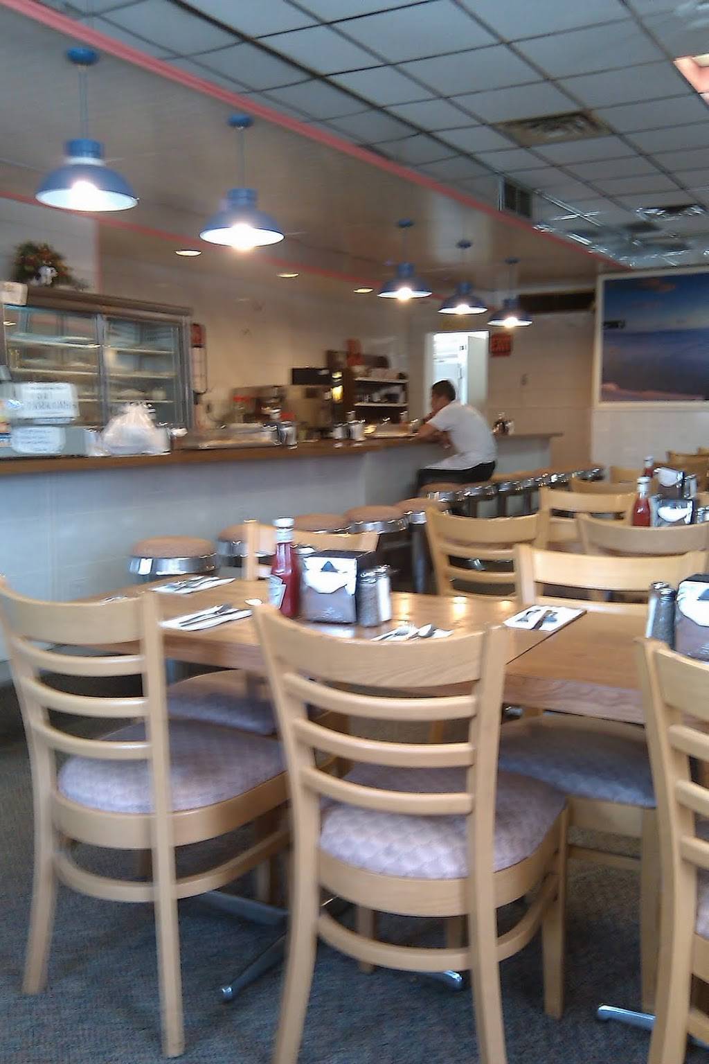 Pantheon Restaurant | restaurant | 1203 Monroe St, Endicott, NY 13760, USA | 6077570275 OR +1 607-757-0275