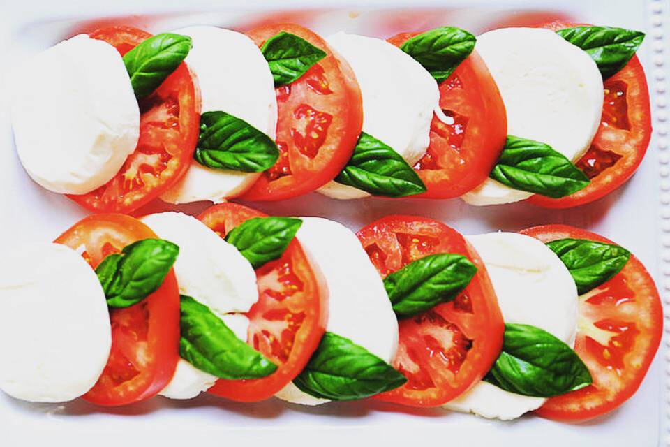 DeCostas | restaurant | 2600, 400 Yonkers Ave, Yonkers, NY 10704, USA | 9149648887 OR +1 914-964-8887