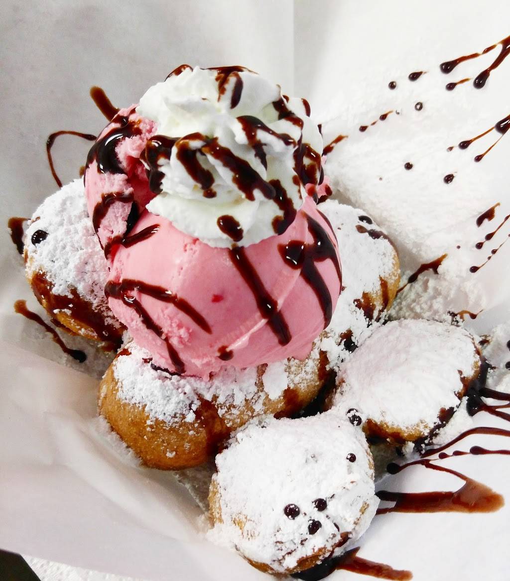 Social Ice | restaurant | 10978 Montwood Dr ste d, El Paso, TX 79935, USA | 9153074513 OR +1 915-307-4513