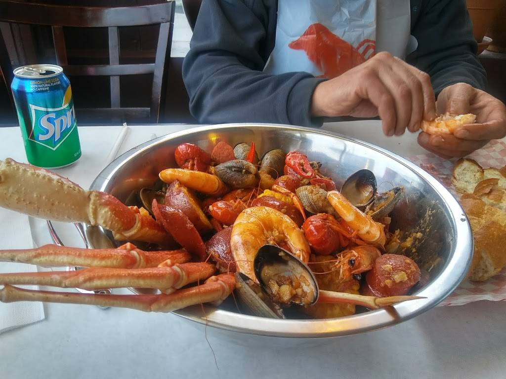 Dragons Crawfish | restaurant | 750 S 38th St, Tacoma, WA 98418, USA | 2533010020 OR +1 253-301-0020