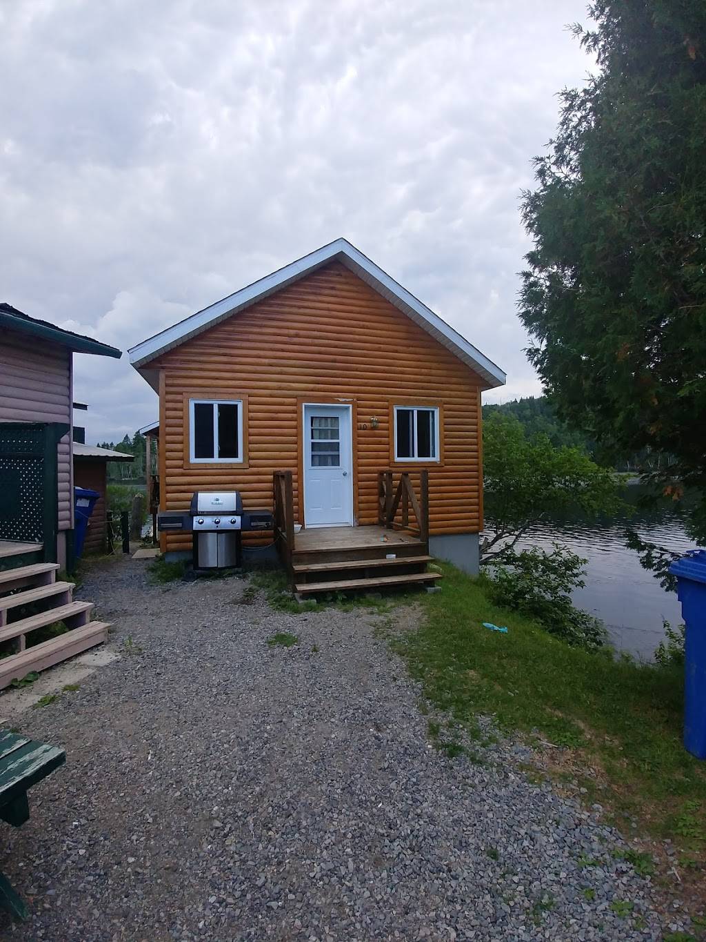 Pourvoirie Domaine Bazinet | restaurant | 3000 Chemin Bazinet, Sainte-Émélie-de-lÉnergie, QC J0K 2K0, Canada | 4508864444 OR +1 450-886-4444