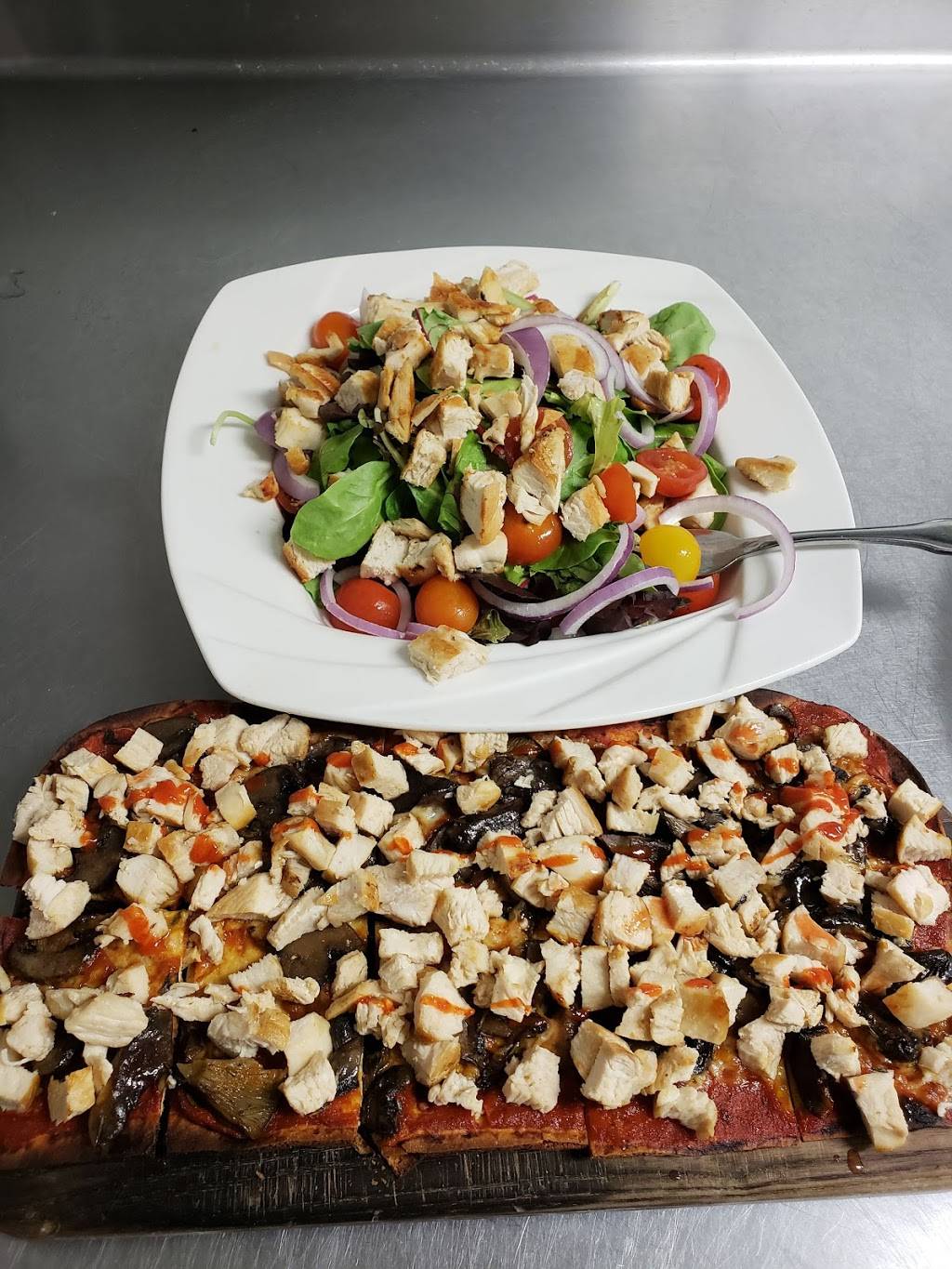 Tubby Hook Tavern | restaurant | 4946 Broadway, New York, NY 10034, USA | 2125697071 OR +1 212-569-7071