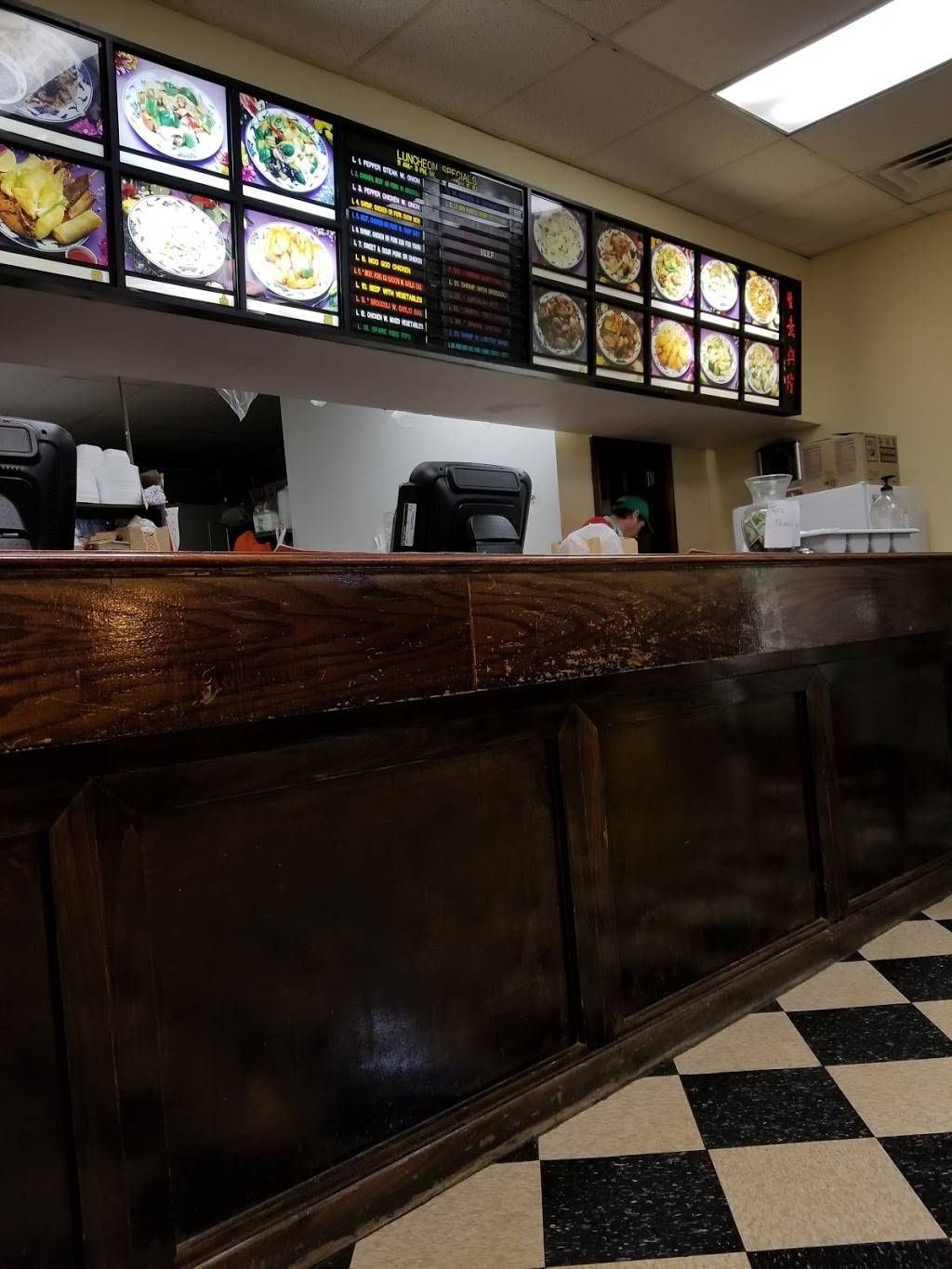 Eastern Carryout | restaurant | 9024 W Broad St, Richmond, VA 23294, USA | 8047478236 OR +1 804-747-8236