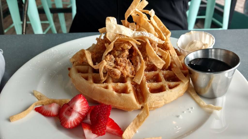 V-Eats Modern Vegan | restaurant | 3011 Gulden Ln #102, Dallas, TX 75212, USA | 2143776009 OR +1 214-377-6009