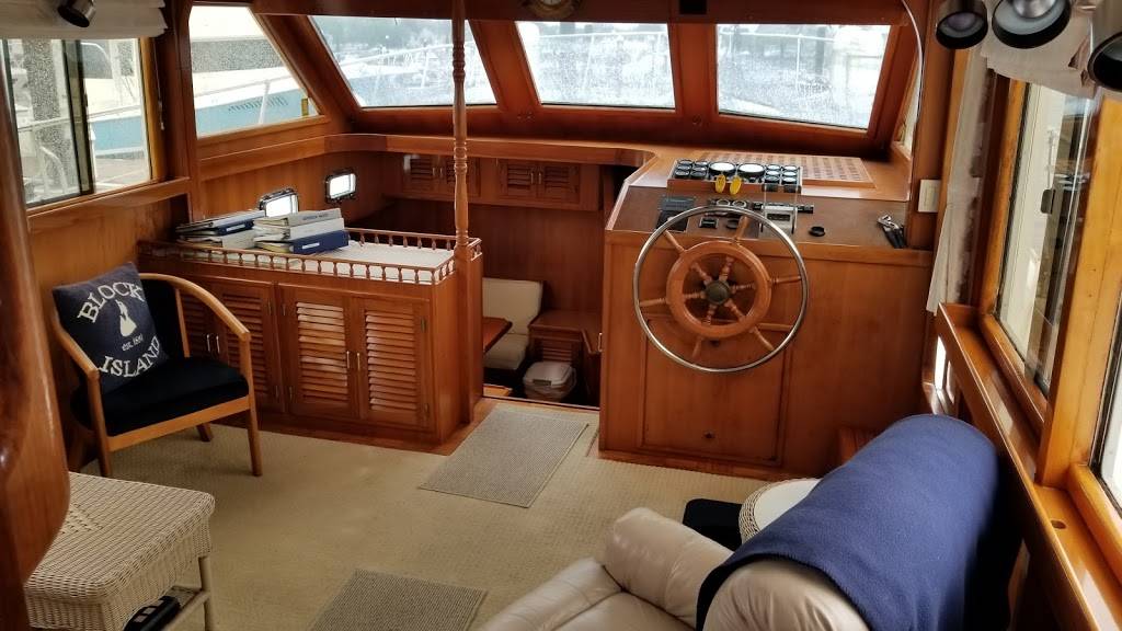 The Tiki Bar | restaurant | 2 Channel Dr, Monmouth Beach, NJ 07750, USA | 7322227717 OR +1 732-222-7717