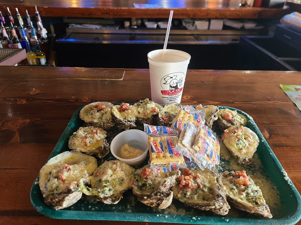 Shuckums Oyster Pub & Seafood Grill | restaurant | 15614 Front Beach Rd, Panama City, FL 32413, USA | 8502353214 OR +1 850-235-3214