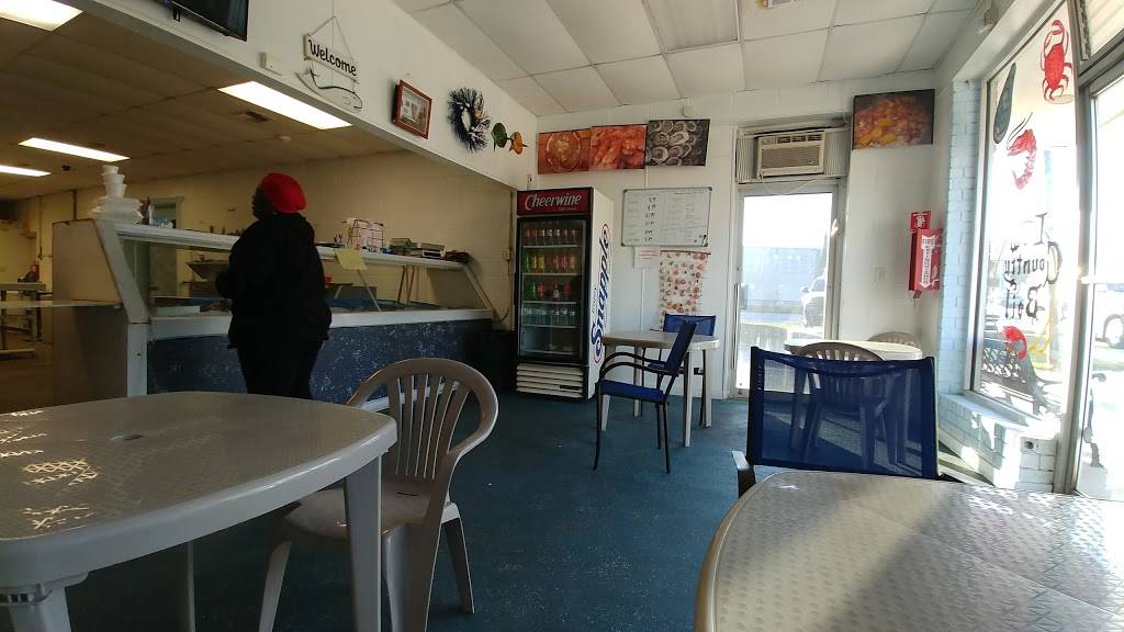 Phillips Seafood | restaurant | 115 Carter St, Hinesville, GA 31313, USA | 9128762722 OR +1 912-876-2722