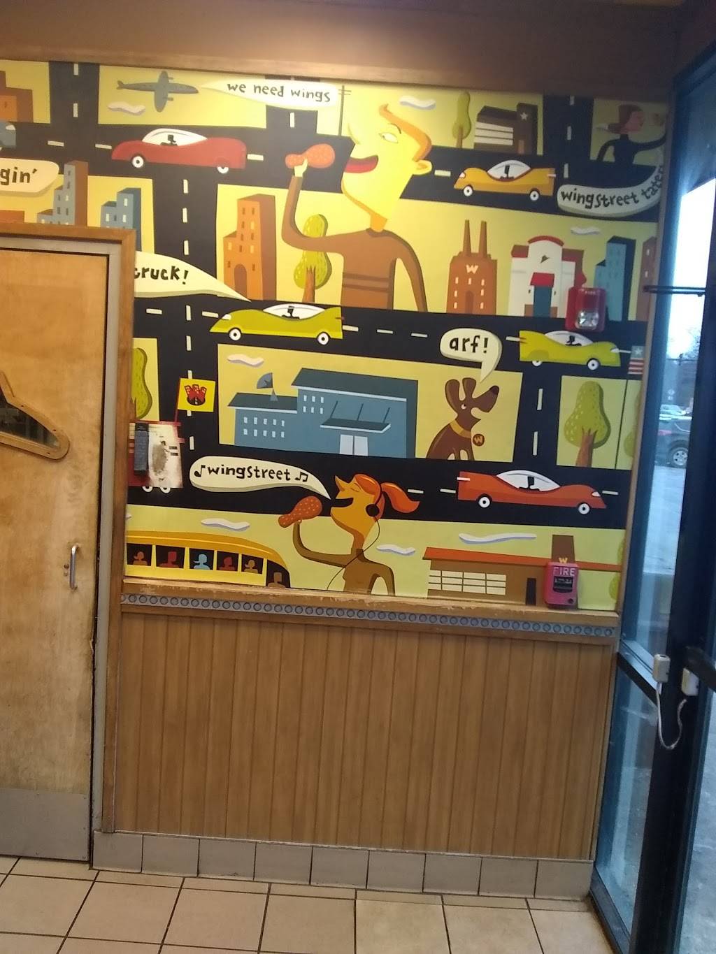 Pizza Hut | restaurant | 6700 S Stony Island Ave, Chicago, IL 60649, USA | 7739476770 OR +1 773-947-6770