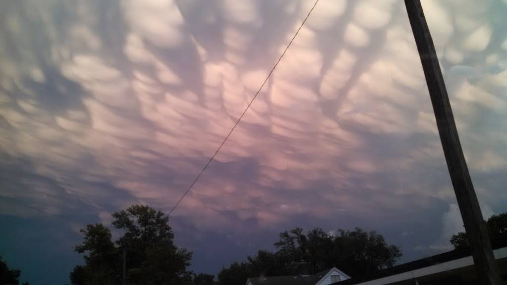 Gambinos Pizza | meal delivery | 102 N Broadway Ave, Sterling, KS 67579, USA | 6202783400 OR +1 620-278-3400