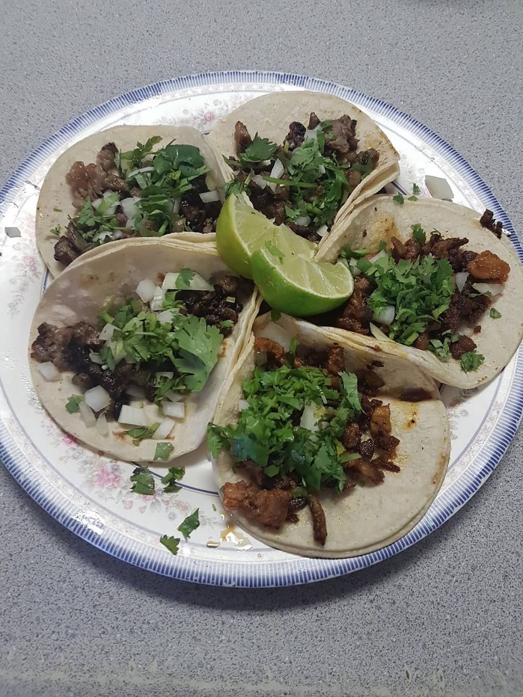 Mil Amores | restaurant | 1009 N Pacific Ave, Kelso, WA 98626, USA | 3604252011 OR +1 360-425-2011