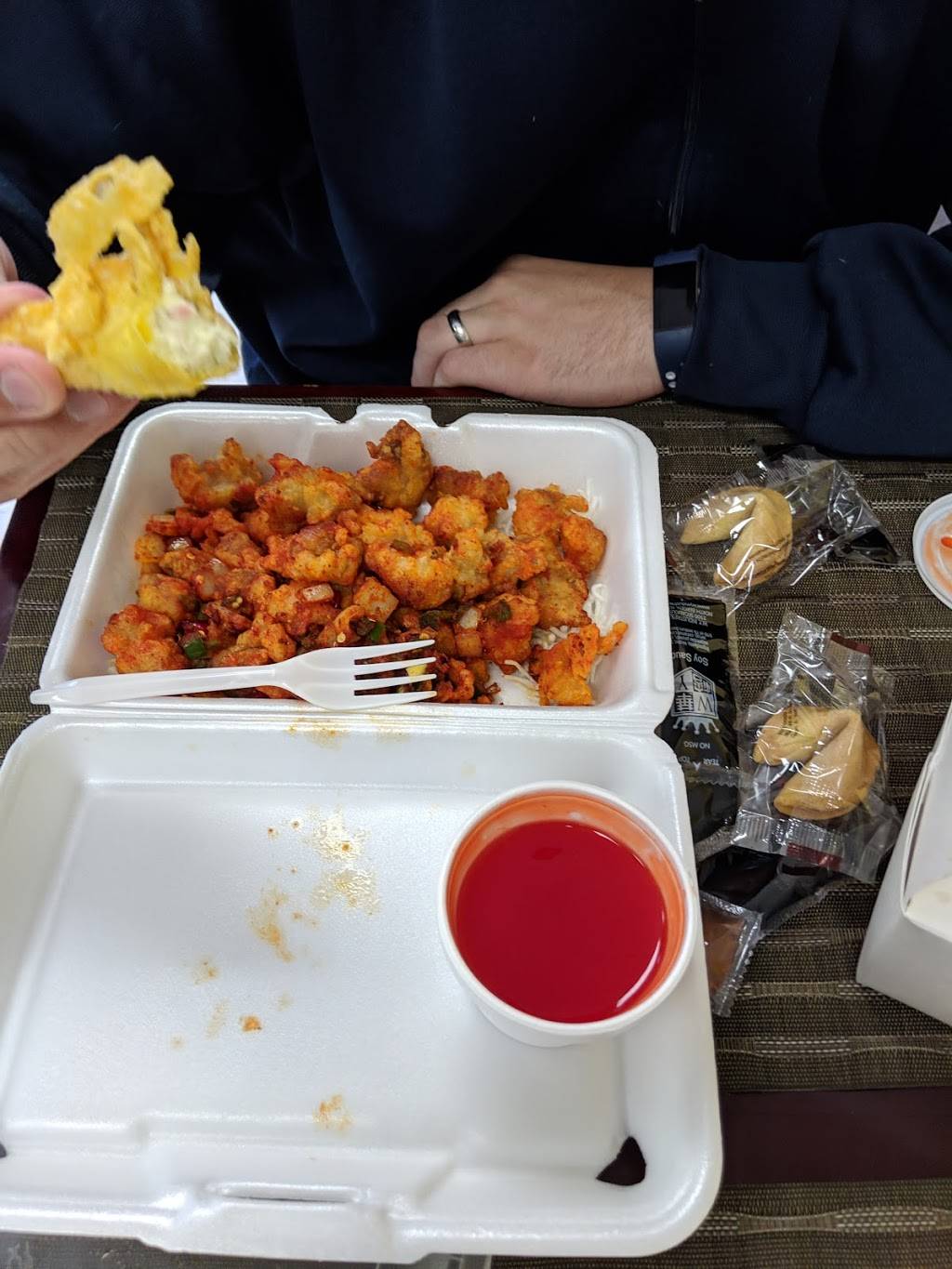 Asian Gourmet | restaurant | 2003 E Michigan Ave, Lansing, MI 48912, USA | 5173676068 OR +1 517-367-6068