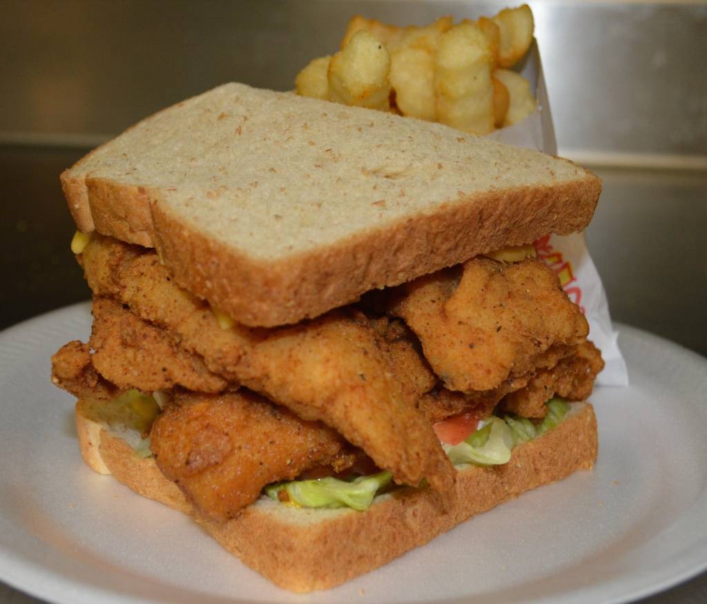 Rahims Seafood | restaurant | 4485 Campbellton Rd SW, Atlanta, GA 30331, USA | 4043498818 OR +1 404-349-8818