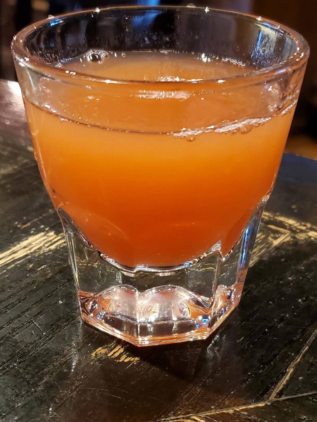 The Watering Hole West | restaurant | 1550 S Coddington Ave Suite P, Lincoln, NE 68522, USA | 4024772900 OR +1 402-477-2900