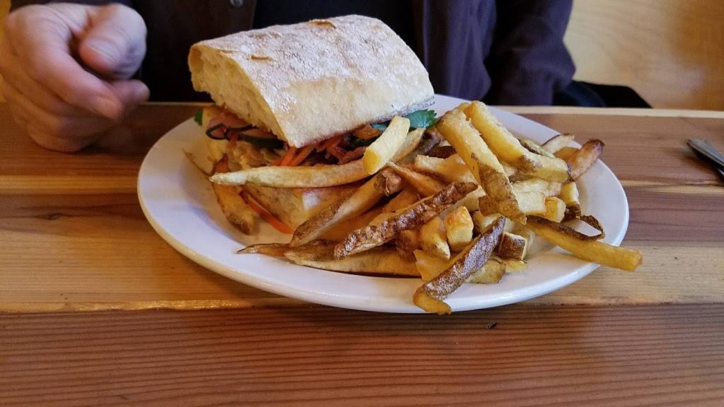 GB Eats | restaurant | 282 Main St, Great Barrington, MA 01230, USA | 4135288226 OR +1 413-528-8226