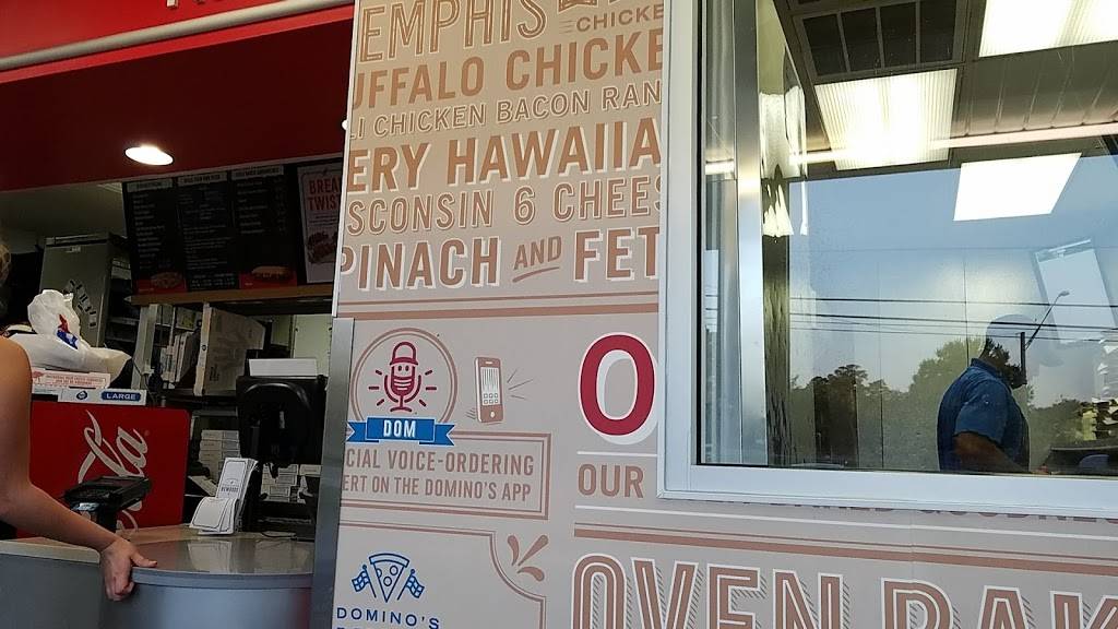 Dominos Pizza | meal delivery | 450 S Battlefield Blvd S, Chesapeake, VA 23322, USA | 7574244079 OR +1 757-424-4079